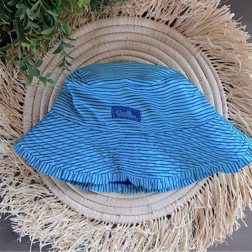 UV SKINZ Kids Reversible Bucket Sun Hat Blue Stripes Pineapples Size 6